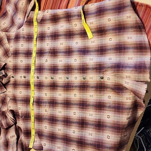 Women's Ariat shirt - Picture 4 of 5